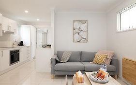Smart Suites Self Check-In Apartments - N Freney